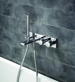 Ideal Standard Archimodule - Afdekrozet 4-gats 83 X 332 Mm, Chroom A1507AA -Ideal Standard Verkoopwinkel ad466eeea352c21a79f674ae