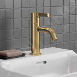 Ideal Standard Joy - Wastafelkraan Met Waste, Brushed Gold BC775A2 -Ideal Standard Verkoopwinkel d52722e2a78906f1e031df75